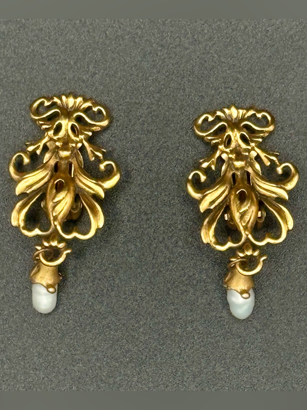 Vintage Art Nouveau-Style Gold-Tone Intricate Drop Earrings with Faux Pearl